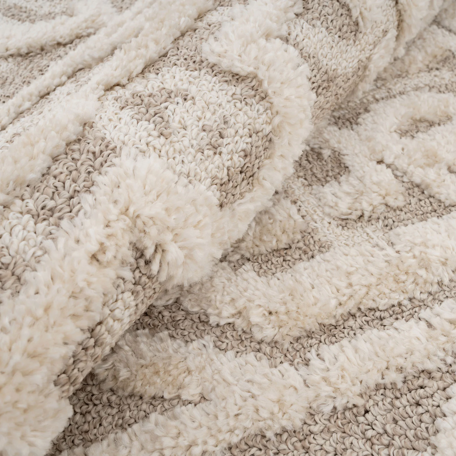 Beige White Heritage Rug - Meya - Image 11