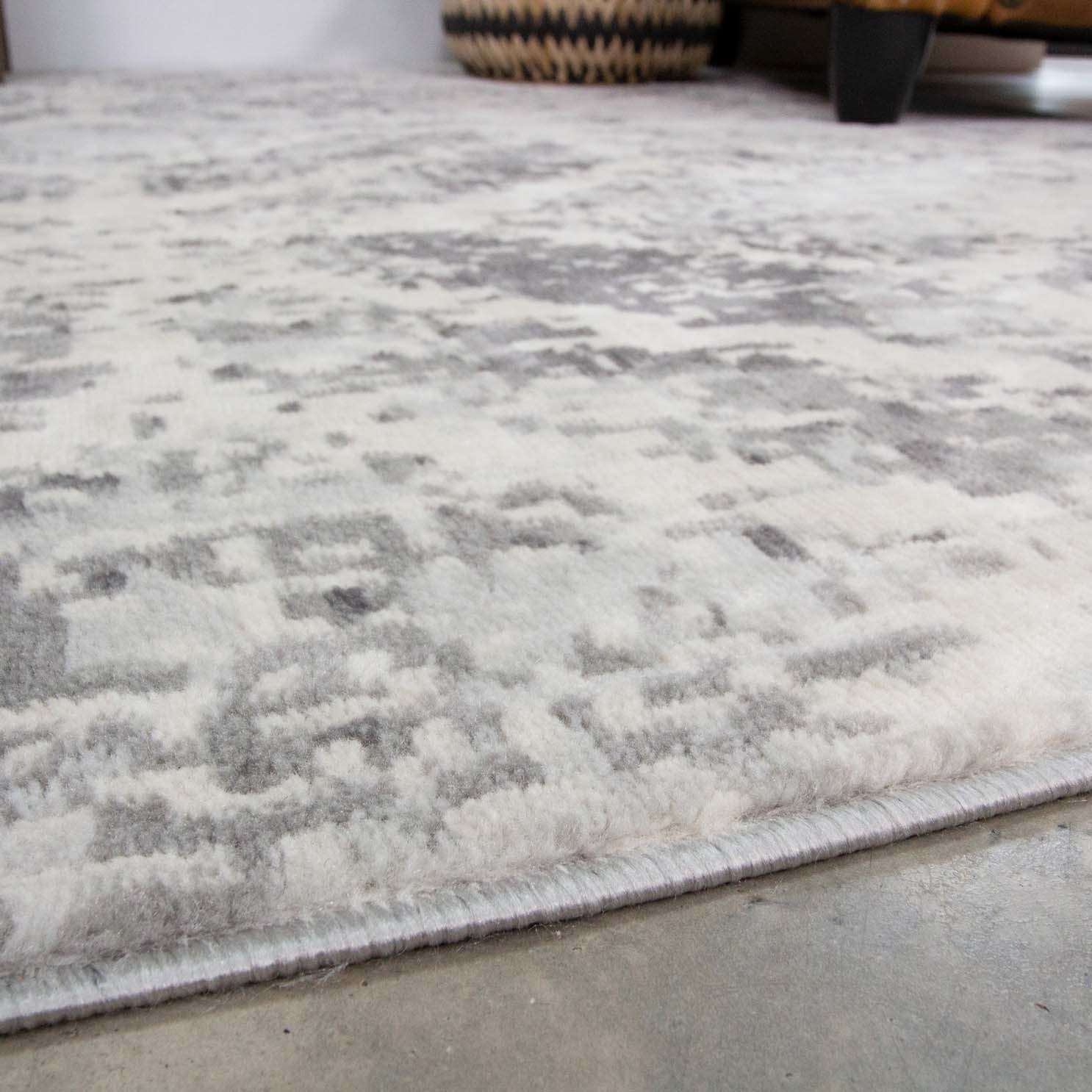 Faded Distressed Grey Geometric Pattern Rug - Image 2
