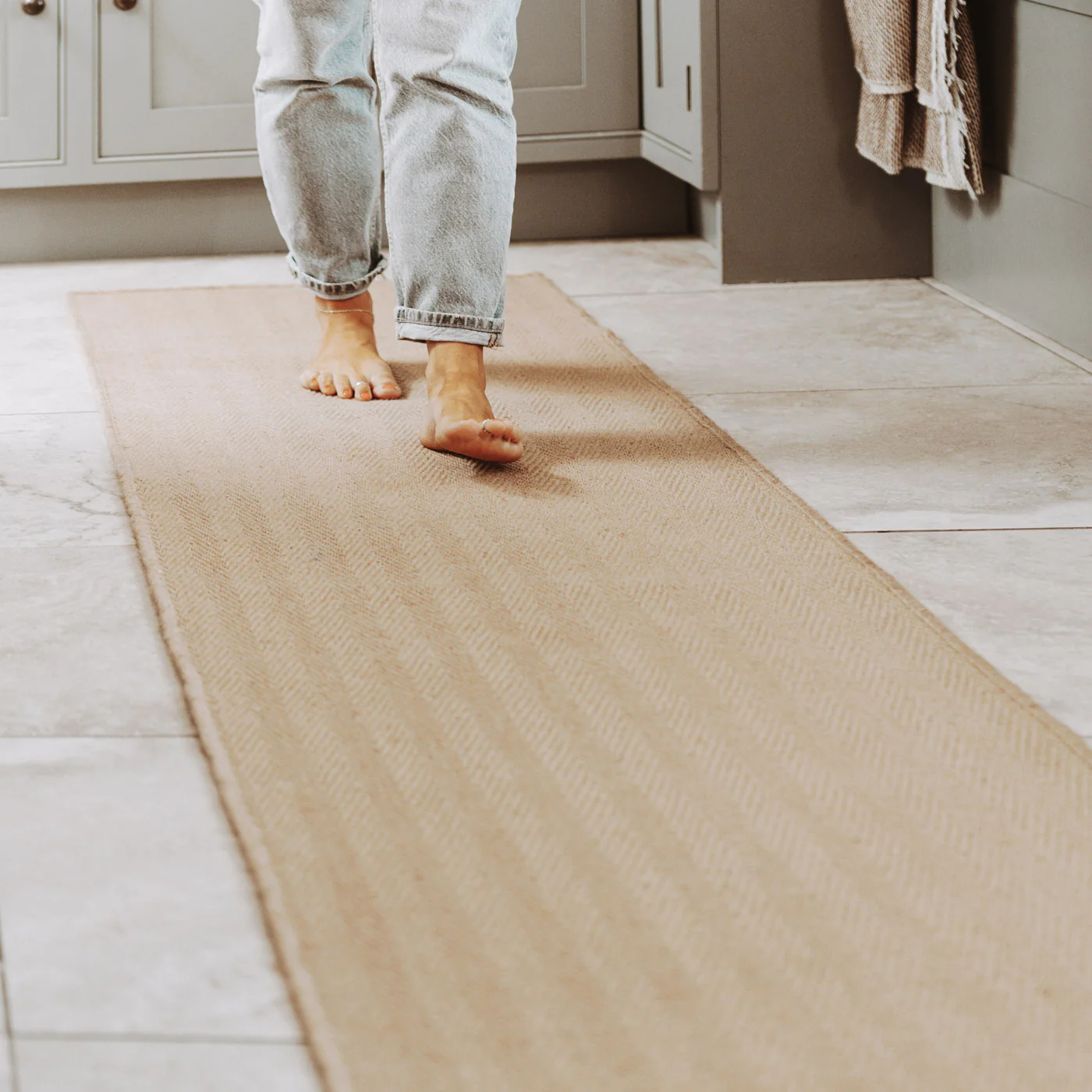 Natural Border Rustic Jute Hallway Runner Rug - Image 2
