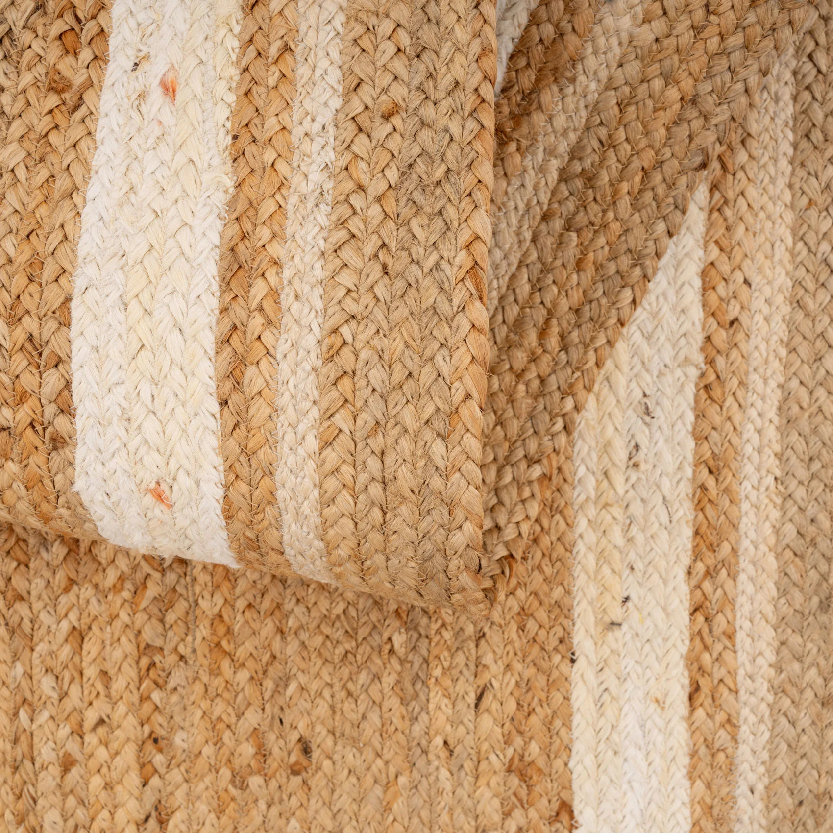 Natural Bordered Jute Rug - Laurel - Image 2