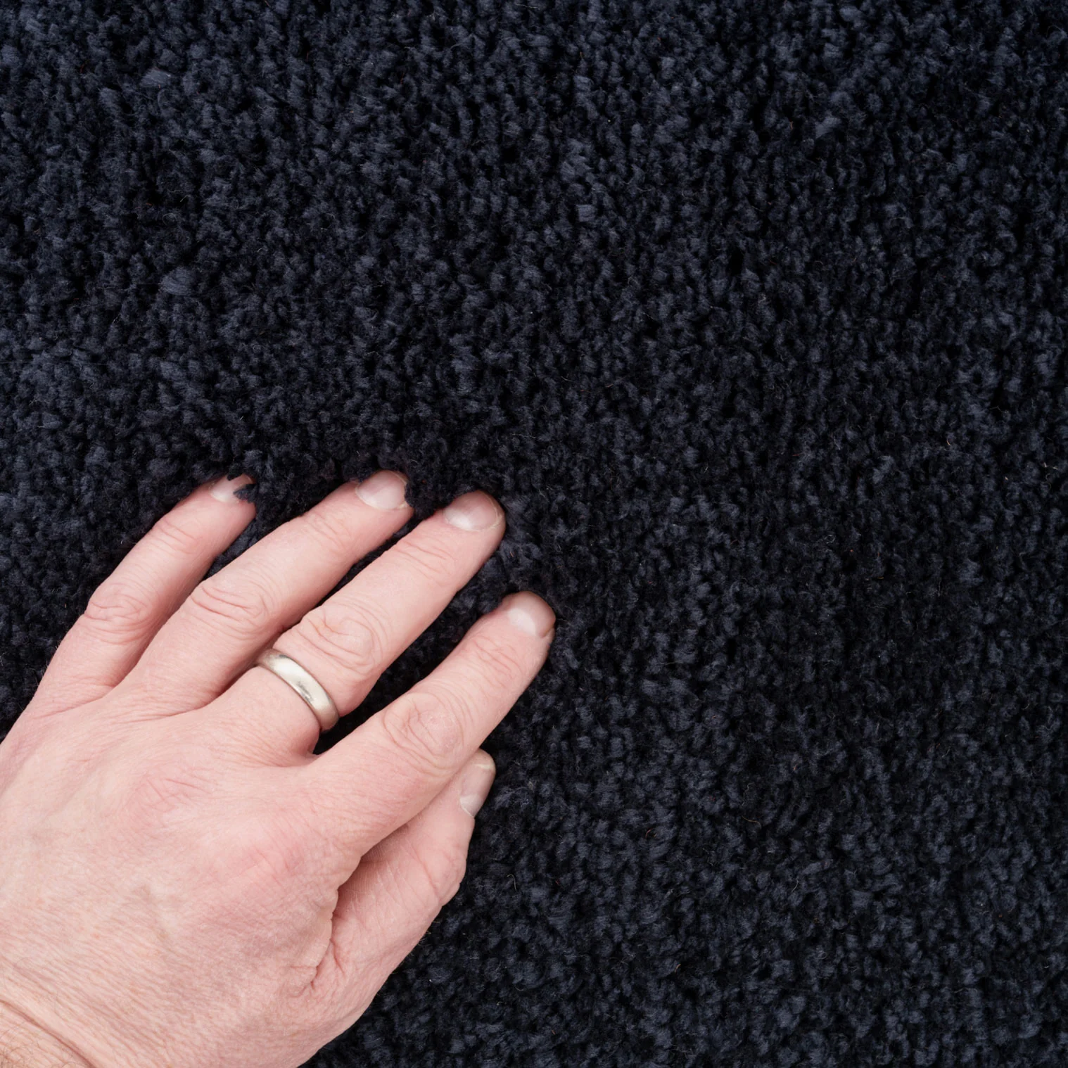 Premium Navy Shaggy Rug - Midnight Navy - Image 9