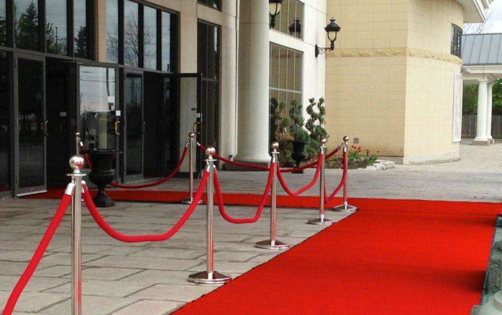 Red Carpet Runner Wedding Party Event - Cut to Measure - Image 2