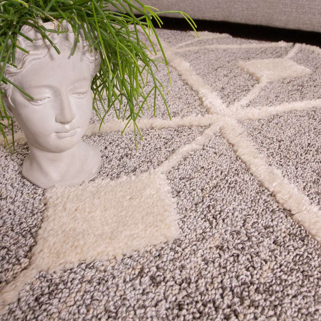 Scandi Grey Cream Tufted Hi Low Pile Rug - Benni - Image 4