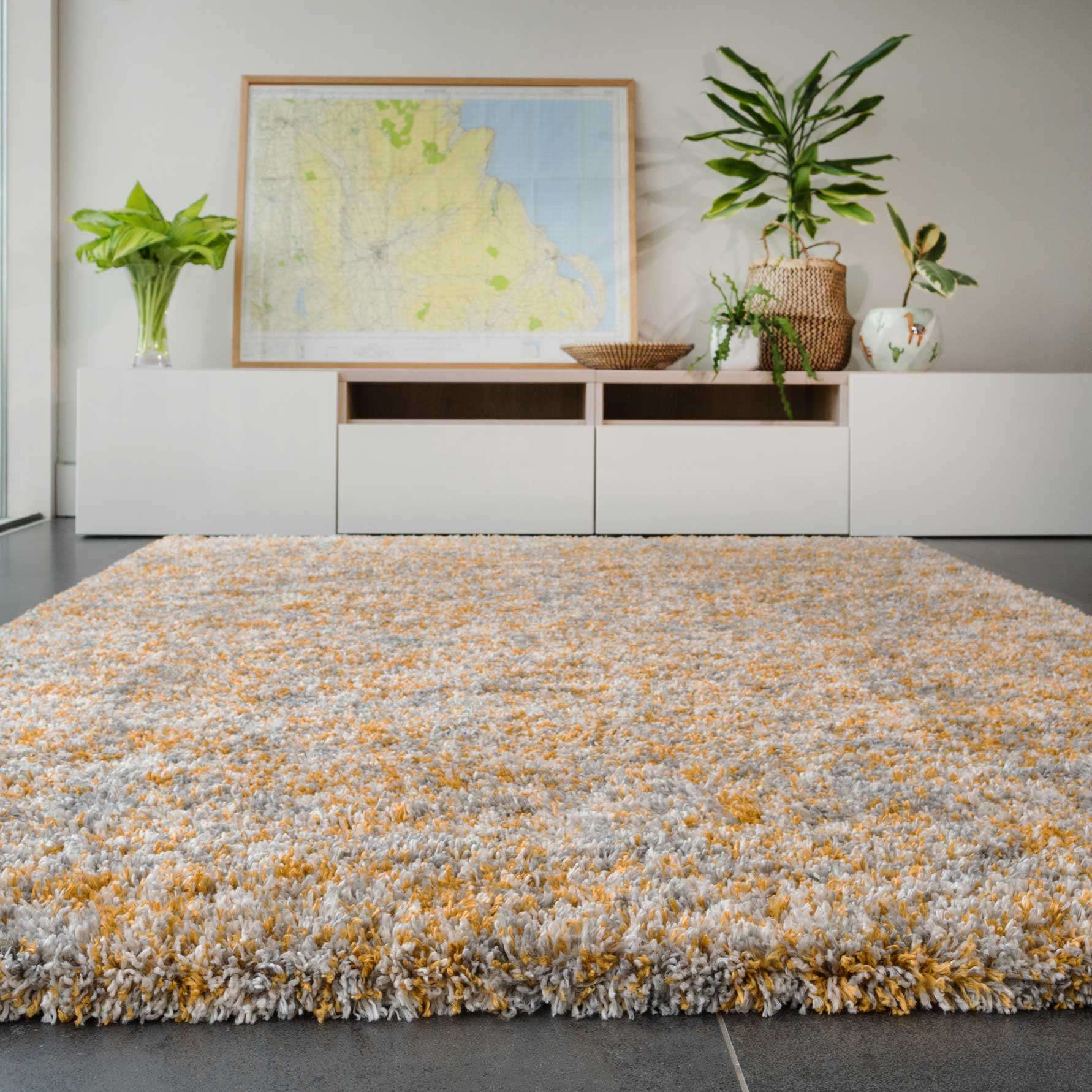 Soft Mottled Gold Grey Shaggy Area Rug - Image 4
