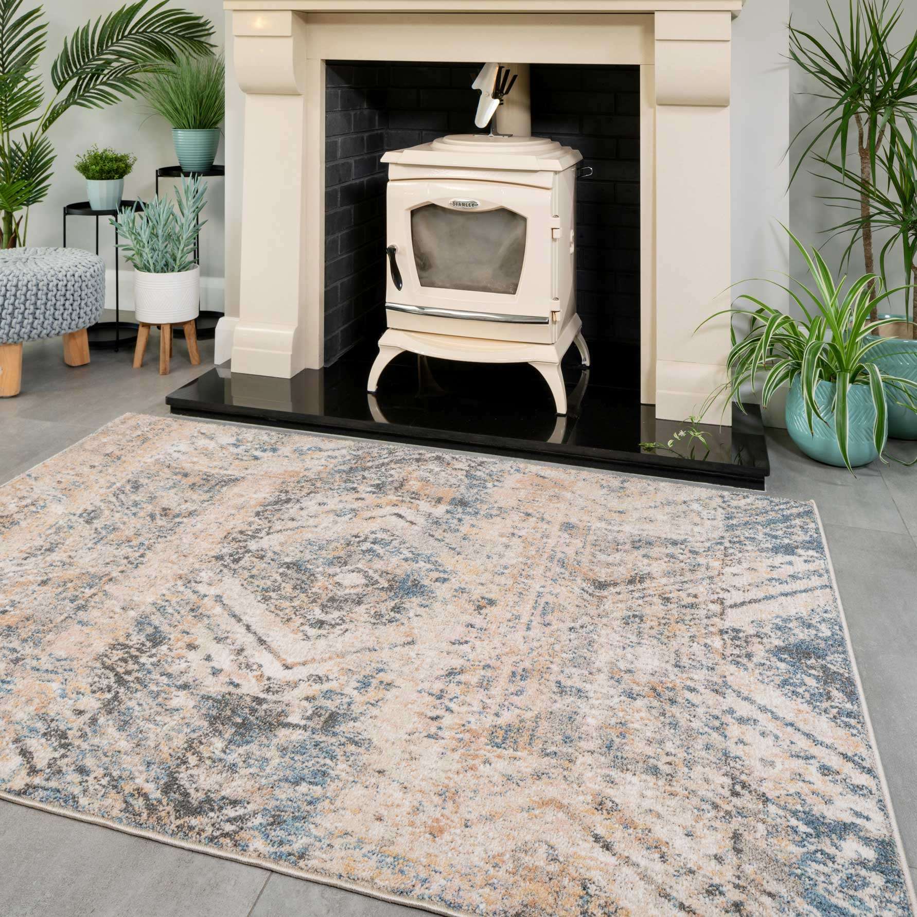 Soft Multicolour Concentric Diamond Area Rug - Erin - Image 2